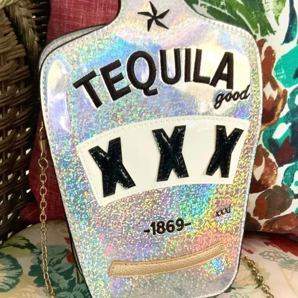 TEQUILLA Bag ❤️ BLOWOUT SALE❤️ FUN NOVELTY HANDBAG  SILVER PURSE CROSSBODY - Picture 3 of 7